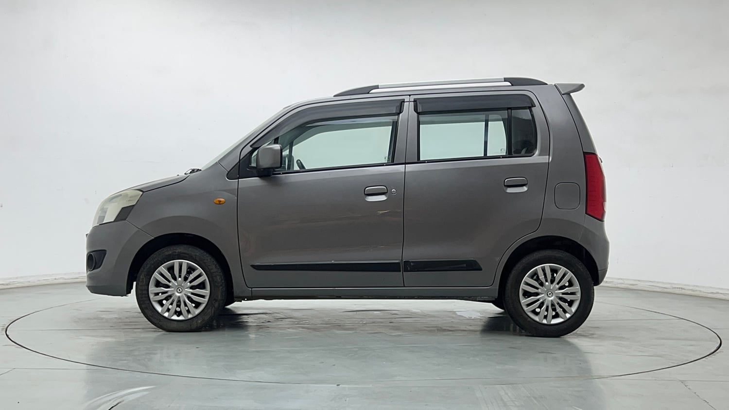 Used 2016 Maruti Suzuki Wagon R 1.0 VXI AMT Petrol Automatic exterior LEFT SIDE VIEW