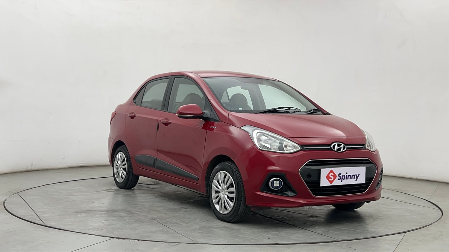 Used 2014 Hyundai Xcent SX 1.2 (O) Petrol Manual exterior RIGHT FRONT CORNER VIEW