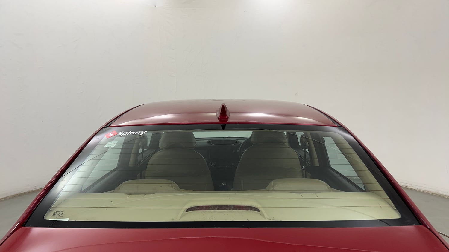 Used 2018 Honda Amaze 1.2 V MT Petrol Petrol Manual exterior BACK WINDSHIELD VIEW