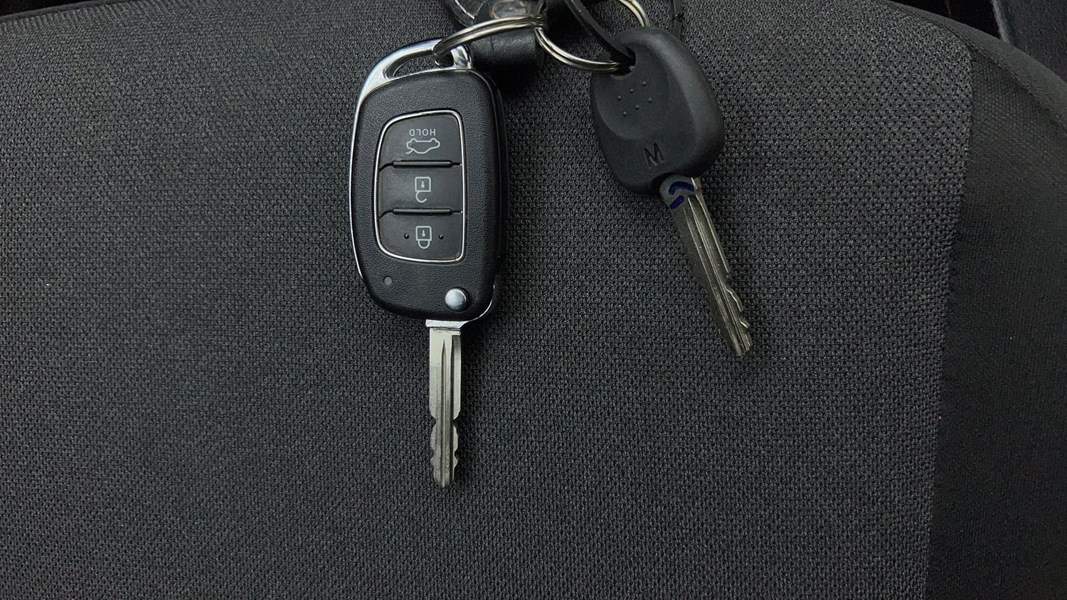 Used 2025 Hyundai Exter S Plus 1.2 AMT Petrol Automatic extra CAR KEY VIEW