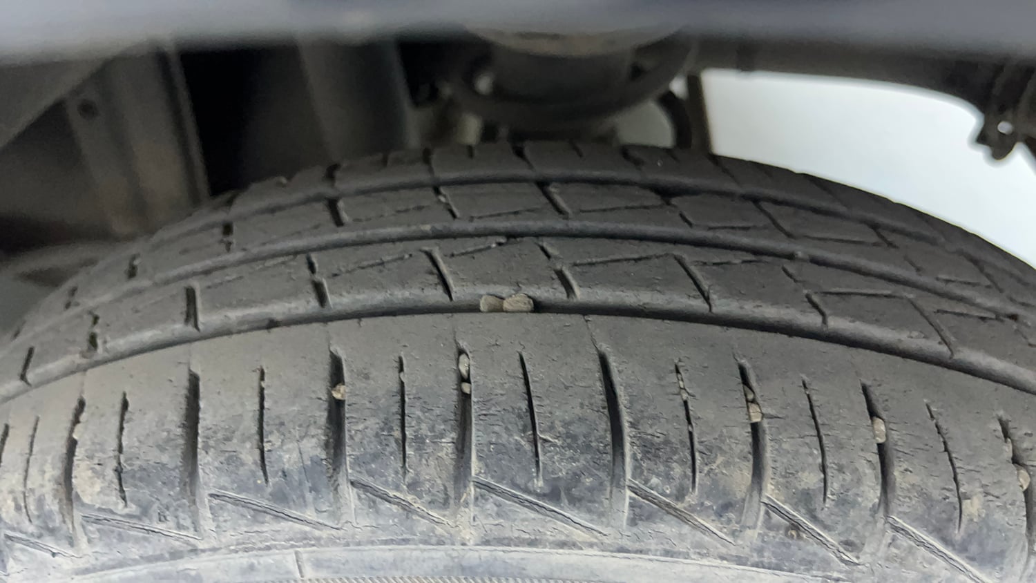 Used 2020 Maruti Suzuki Alto 800 LXi Petrol Manual tyres LEFT REAR TYRE TREAD VIEW