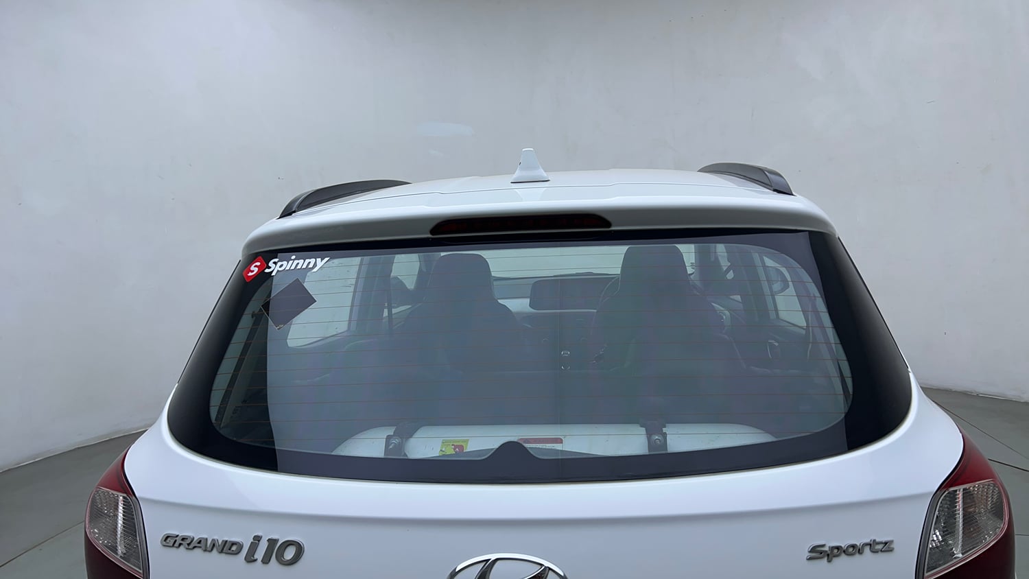 Used 2022 Hyundai Grand i10 Nios Sportz 1.2 Kappa VTVT CNG Cng Manual exterior BACK WINDSHIELD VIEW