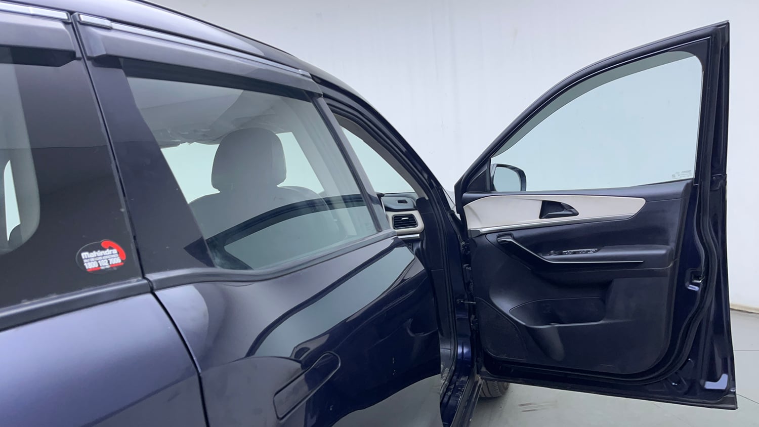Used 2022 Mahindra XUV700 AX 5 Diesel MT 7 STR Diesel Manual interior RIGHT FRONT DOOR OPEN VIEW
