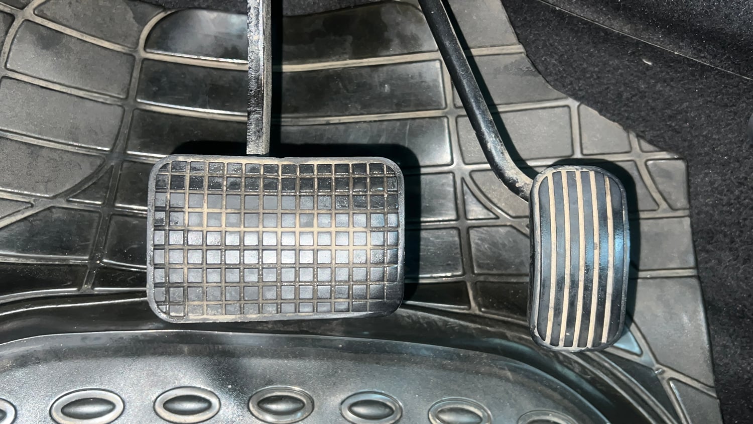 Used 2023 Tata Tiago XZA Plus Petrol Automatic interior PEDALS VIEW