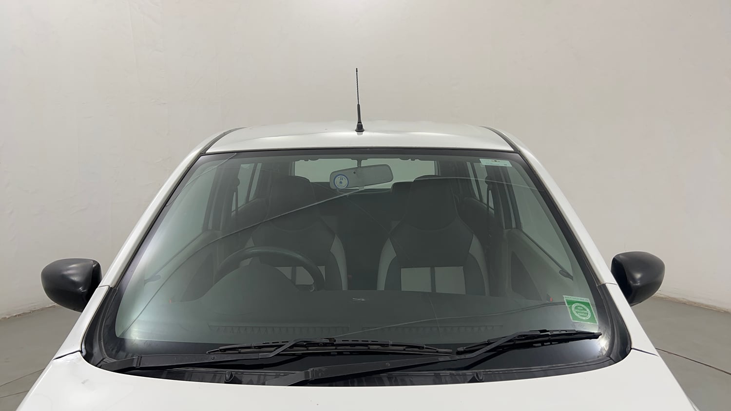 Used 2015 Maruti Suzuki Celerio VXi Petrol Manual exterior FRONT WINDSHIELD VIEW