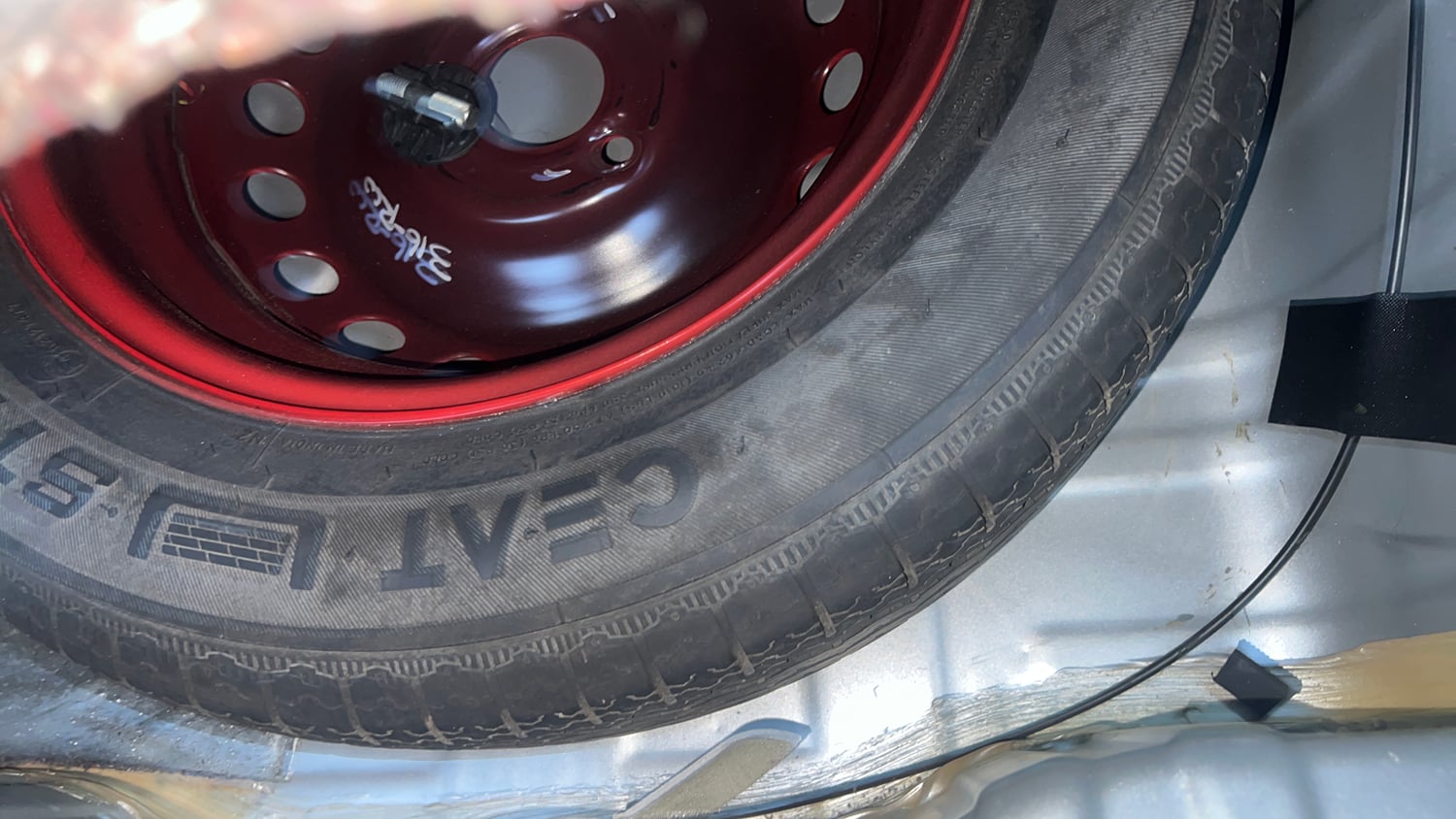 Used 2023 Renault Kwid CLIMBER Petrol Manual tyres SPARE TYRE VIEW
