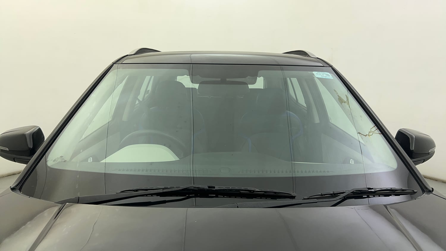 Used 2023 Hyundai Creta SX 1.5 Petrol Petrol Manual exterior FRONT WINDSHIELD VIEW
