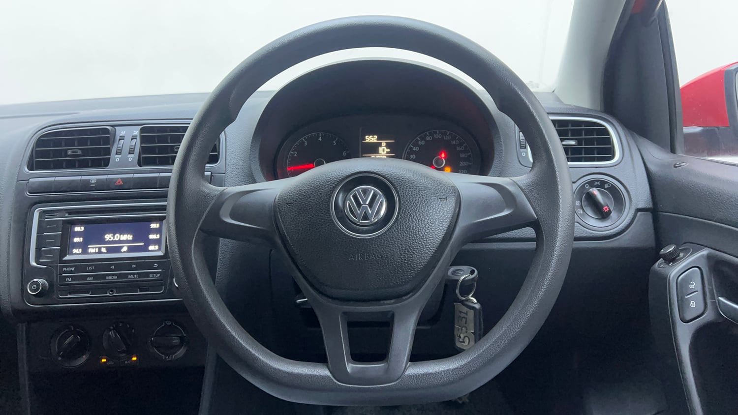 Used 2019 Volkswagen Polo Comfortline 1.0L (P) Petrol Manual interior STEERING VIEW