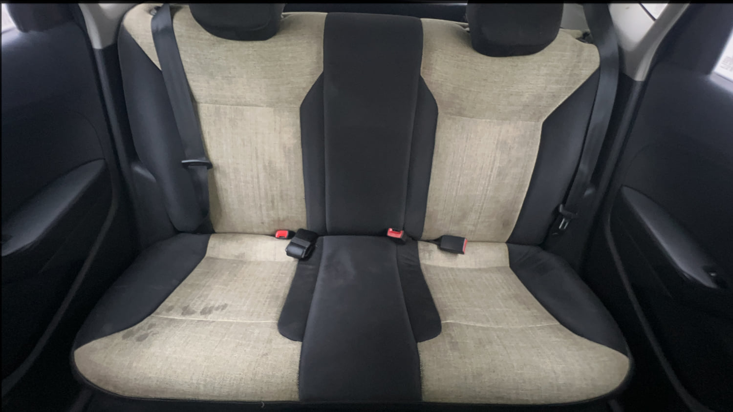Used 2017 Volkswagen Polo Comfortline 1.2L (P) Petrol Manual interior REAR SEAT CONDITION VIEW