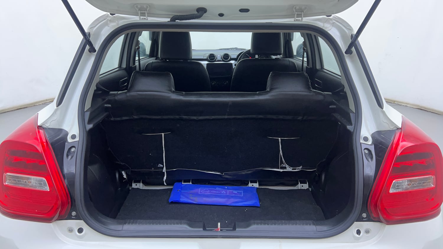 Used 2023 Maruti Suzuki Swift VXi Petrol Manual interior DICKY INSIDE VIEW