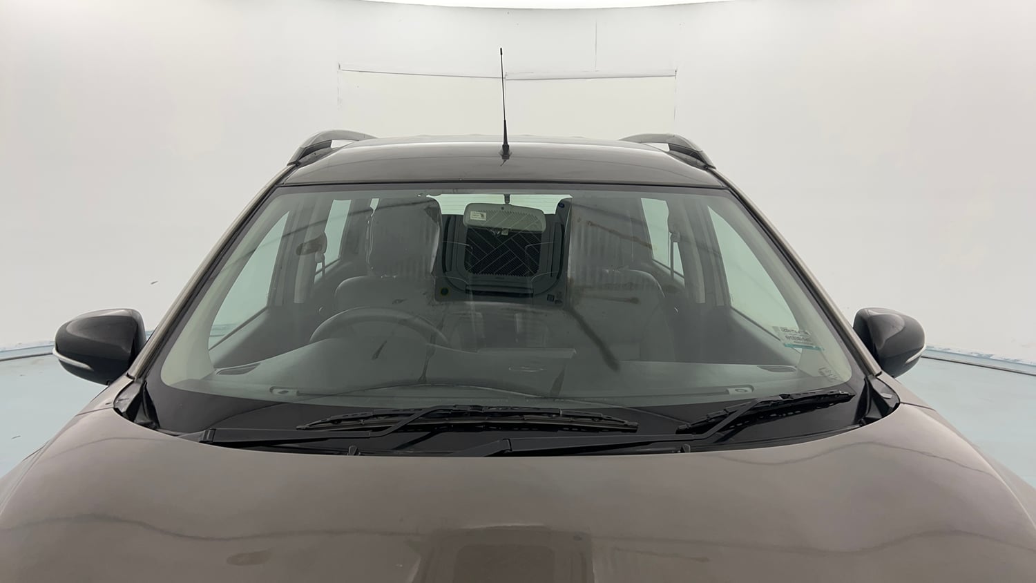 Used 2022 Maruti Suzuki XL6 Zeta MT Petrol Petrol Manual exterior FRONT WINDSHIELD VIEW