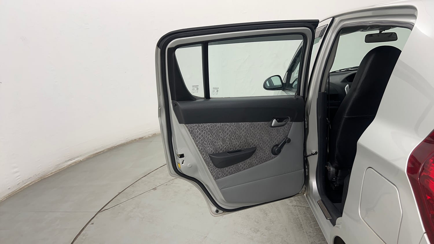 Used 2018 Maruti Suzuki Alto 800 VXi Petrol Manual interior LEFT REAR DOOR OPEN VIEW