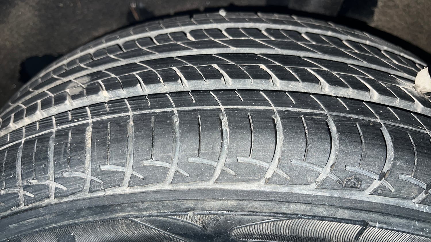 Used 2018 Maruti Suzuki Baleno Delta 1.2 AT Petrol Automatic tyres LEFT REAR TYRE TREAD VIEW