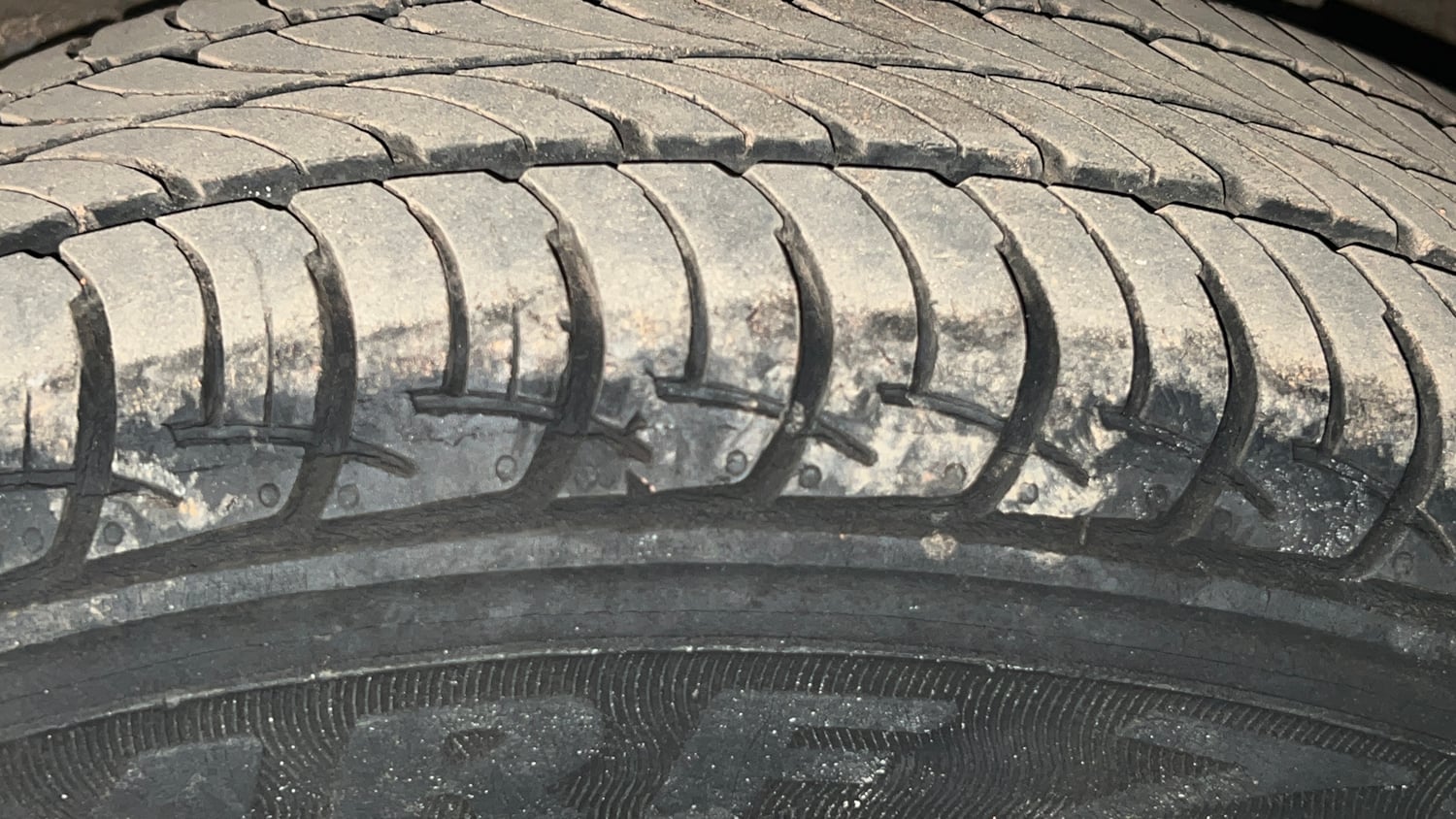 Used 2022 Maruti Suzuki Wagon R VXi (O) 1.2 Petrol Manual tyres LEFT REAR TYRE TREAD VIEW