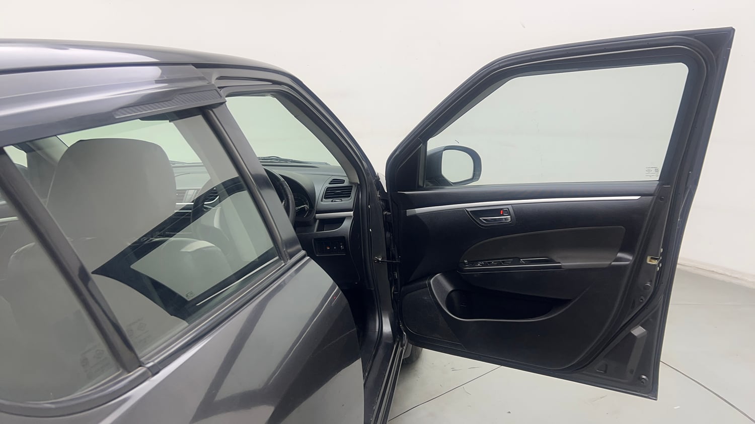 Used 2015 Maruti Suzuki Swift VXi Petrol Manual interior RIGHT FRONT DOOR OPEN VIEW