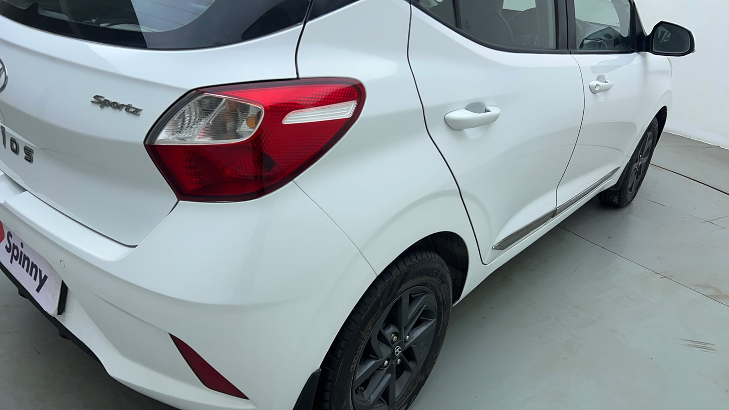 Used 2022 Hyundai Grand i10 Nios Sportz 1.2 Kappa VTVT CNG Cng Manual dents MINOR SCRATCH