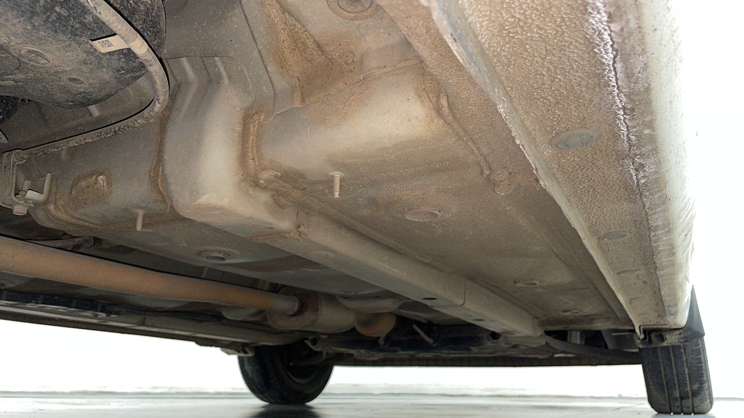 Used 2021 Hyundai Santro Sportz AMT Petrol Automatic extra REAR RIGHT UNDERBODY VIEW