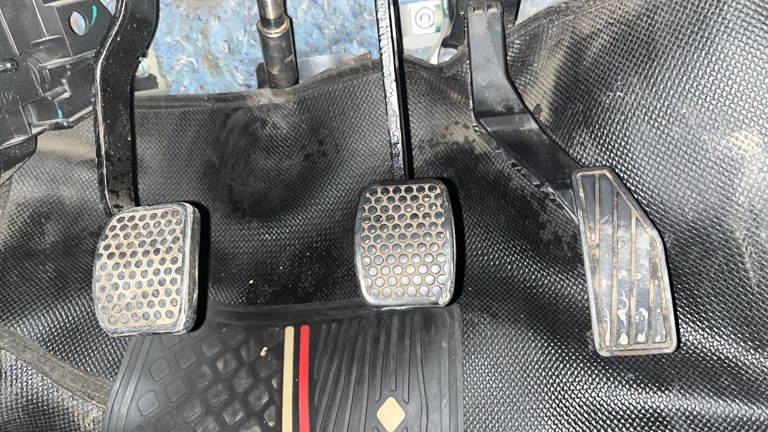 Used 2020 Maruti Suzuki Alto 800 LXi Petrol Manual interior PEDALS VIEW