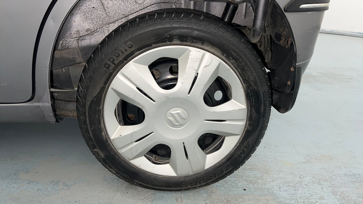 Used 2019 Maruti Suzuki Wagon R 1.0 VXI AMT Petrol Automatic tyres LEFT REAR TYRE RIM VIEW