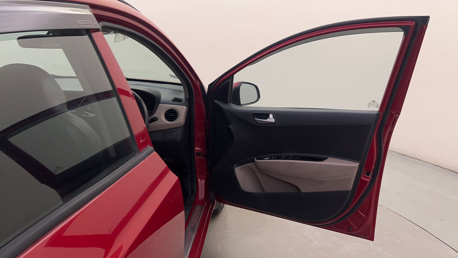 Used 2018 Hyundai Grand i10 Sportz AT 1.2 Kappa VTVT Petrol Automatic interior RIGHT FRONT DOOR OPEN VIEW