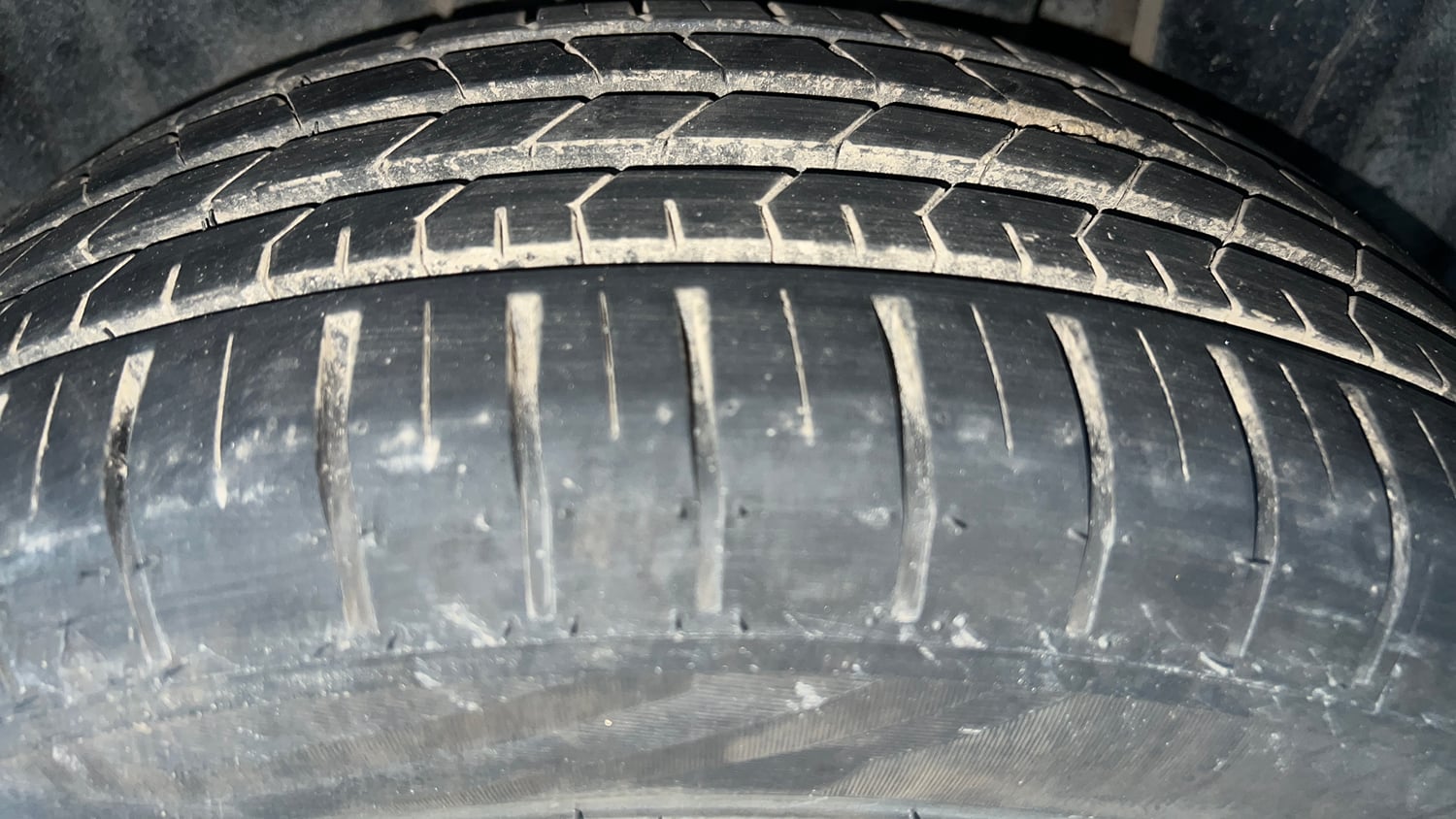 Used 2022 Maruti Suzuki Baleno Alpha MT Petrol Manual tyres LEFT REAR TYRE TREAD VIEW
