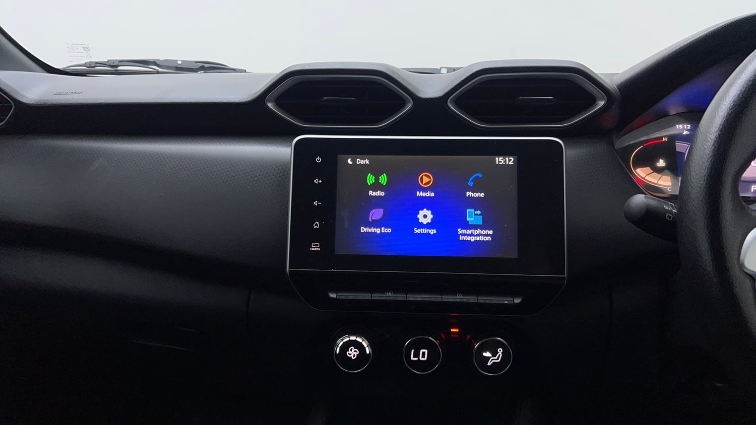 Used 2022 Nissan Magnite XV Premium Turbo CVT Petrol Automatic top_features Touch screen infotainment system