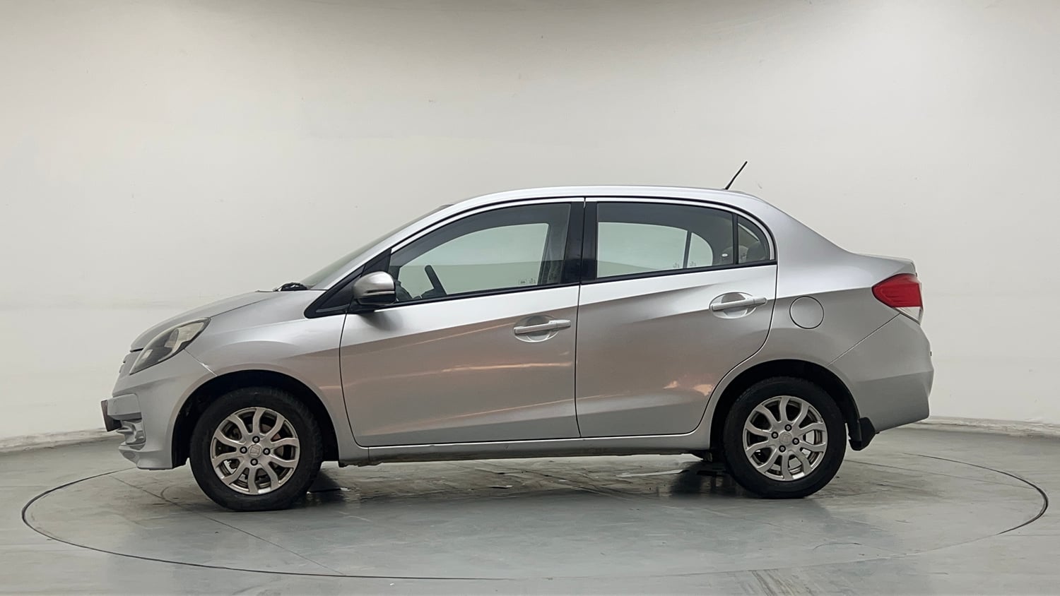 Used 2015 Honda Amaze 1.2 VX AT i-VTEC Petrol Automatic exterior LEFT SIDE VIEW