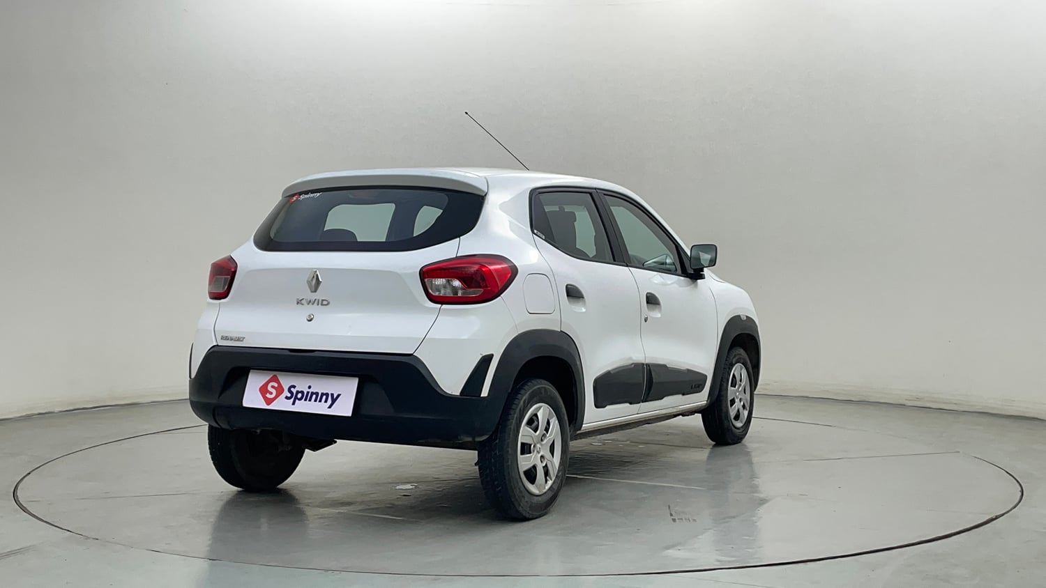 Used 2015 Renault Kwid RXT Petrol Manual exterior RIGHT REAR CORNER VIEW