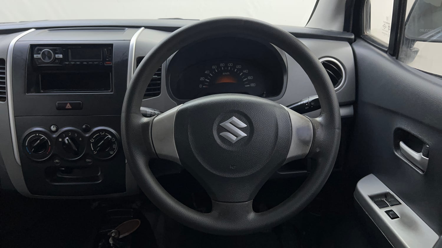 Used 2012 Maruti Suzuki Wagon R LXi Petrol Manual interior STEERING VIEW