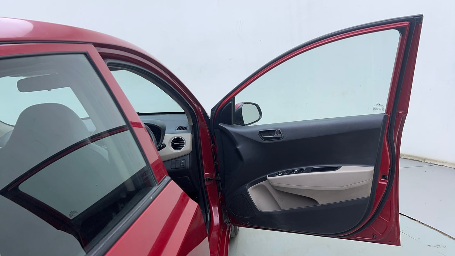 Used 2017 Hyundai Grand i10 Magna AT 1.2 Kappa VTVT Petrol Automatic interior RIGHT FRONT DOOR OPEN VIEW