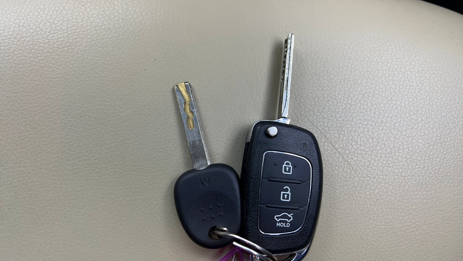 Used 2016 Hyundai Verna 1.6 VTVT SX AT Petrol Automatic extra CAR KEY VIEW