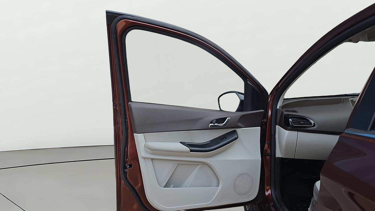 Used 2025 Tata Tigor XZA Plus iCNG Cng Automatic interior LEFT FRONT DOOR OPEN VIEW