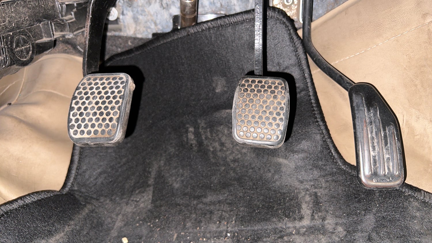 Used 2015 Maruti Suzuki Alto 800 Lxi Petrol Manual interior PEDALS VIEW