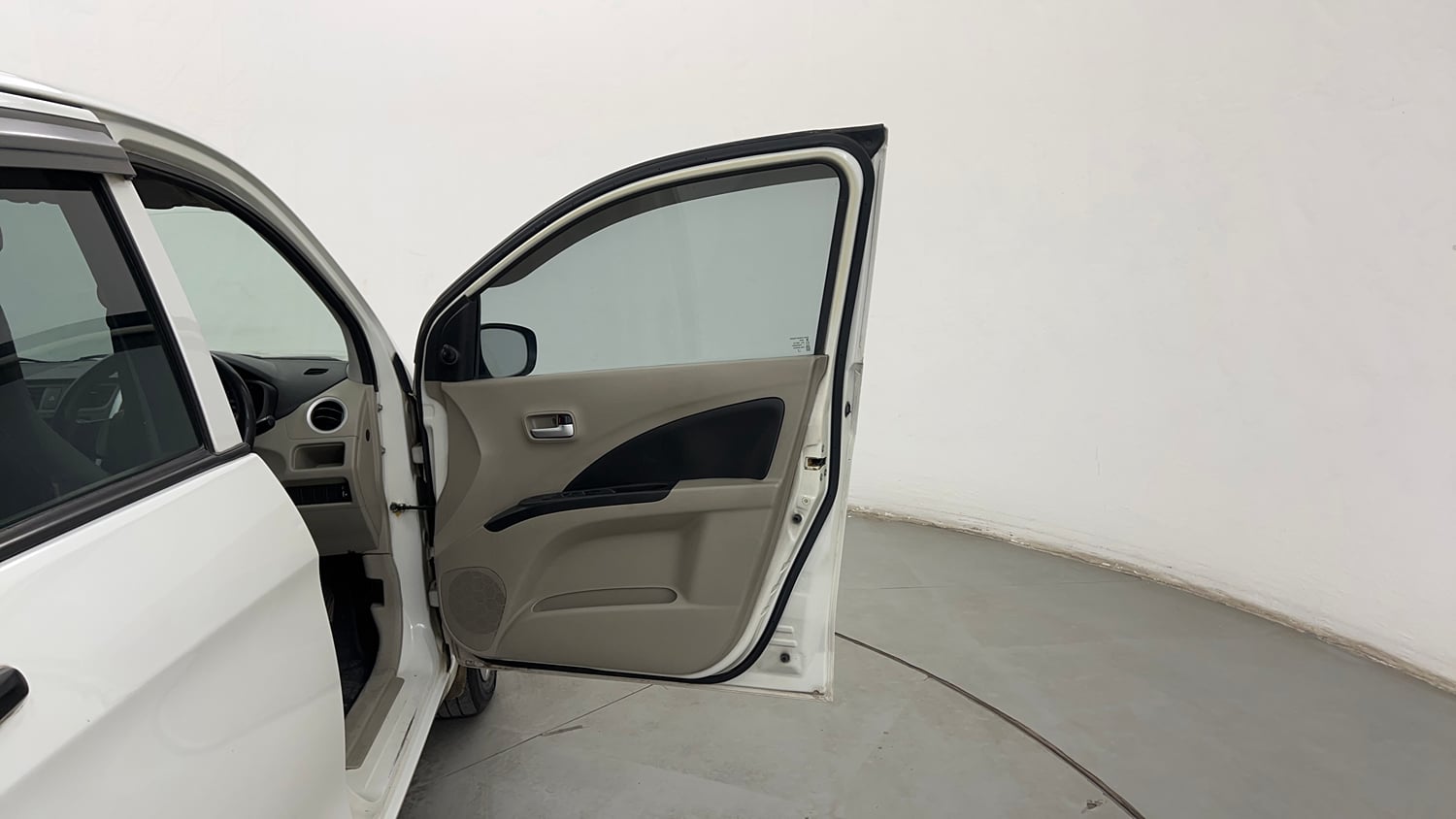 Used 2015 Maruti Suzuki Celerio VXi Petrol Manual interior RIGHT FRONT DOOR OPEN VIEW