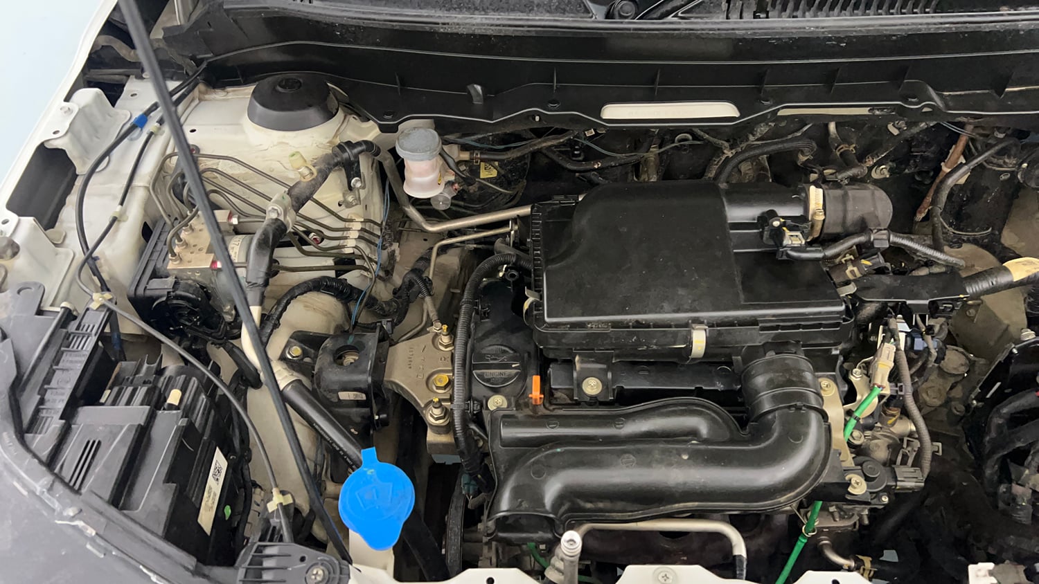 Used 2023 Maruti Suzuki Brezza ZXi Plus Petrol Manual engine ENGINE RIGHT SIDE VIEW