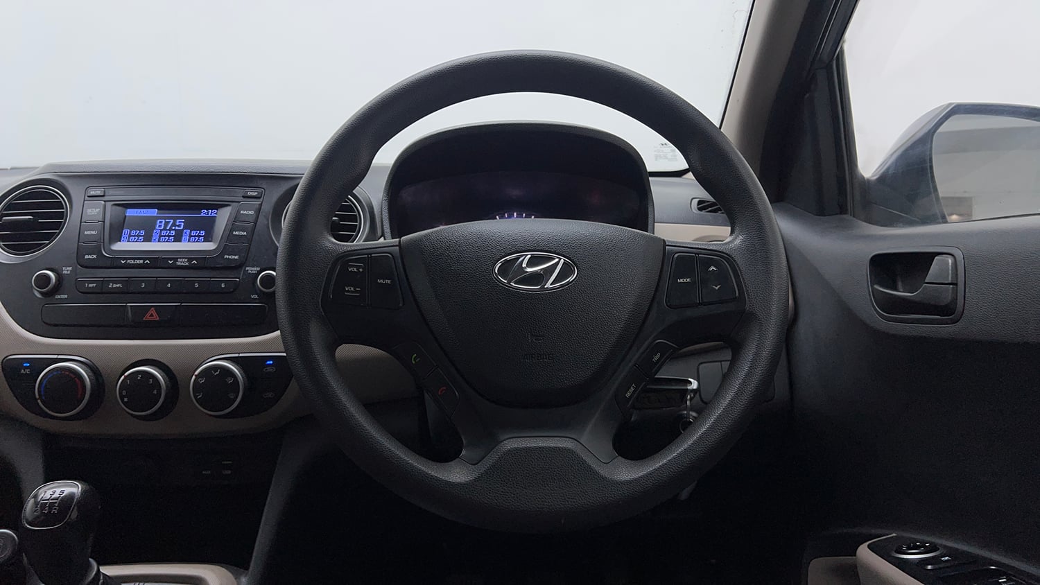 Used 2018 Hyundai Xcent E+ CNG (Outside Fitted) Cng Manual interior STEERING VIEW