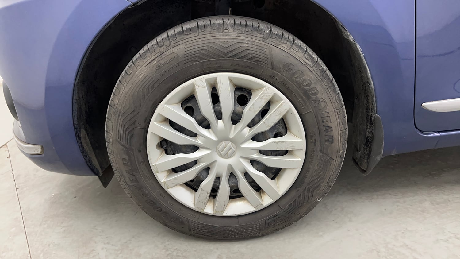 Used 2018 Maruti Suzuki Dzire VXi Petrol Manual tyres LEFT FRONT TYRE RIM VIEW
