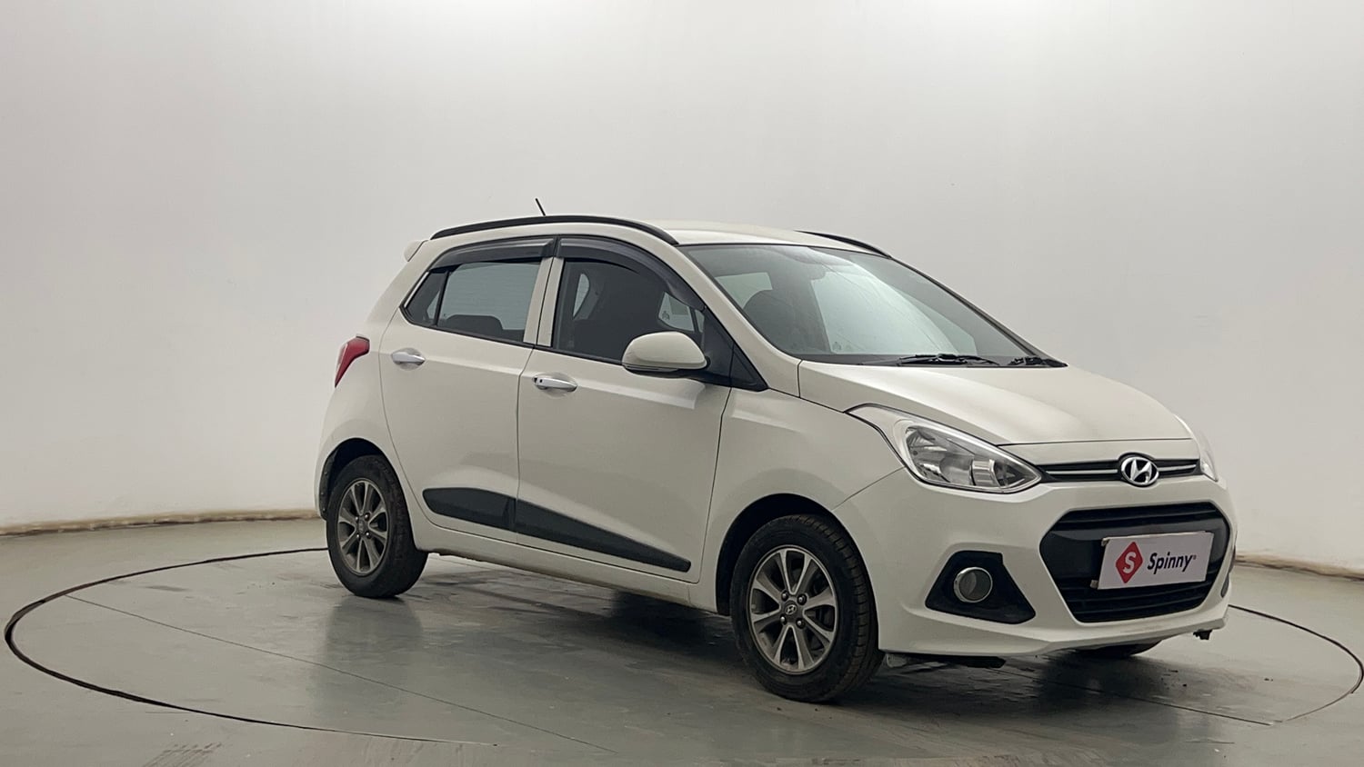 Used 2014 Hyundai Grand i10 Asta 1.2 Kappa VTVT (O) Petrol Manual exterior RIGHT FRONT CORNER VIEW