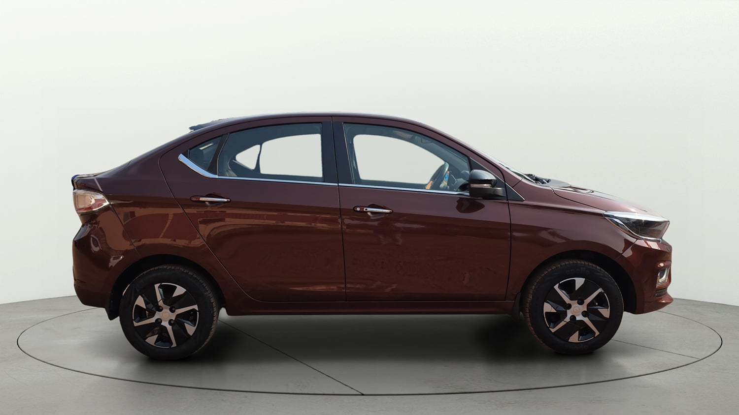 Used 2025 Tata Tigor XZA Plus iCNG Cng Automatic exterior RIGHT SIDE VIEW