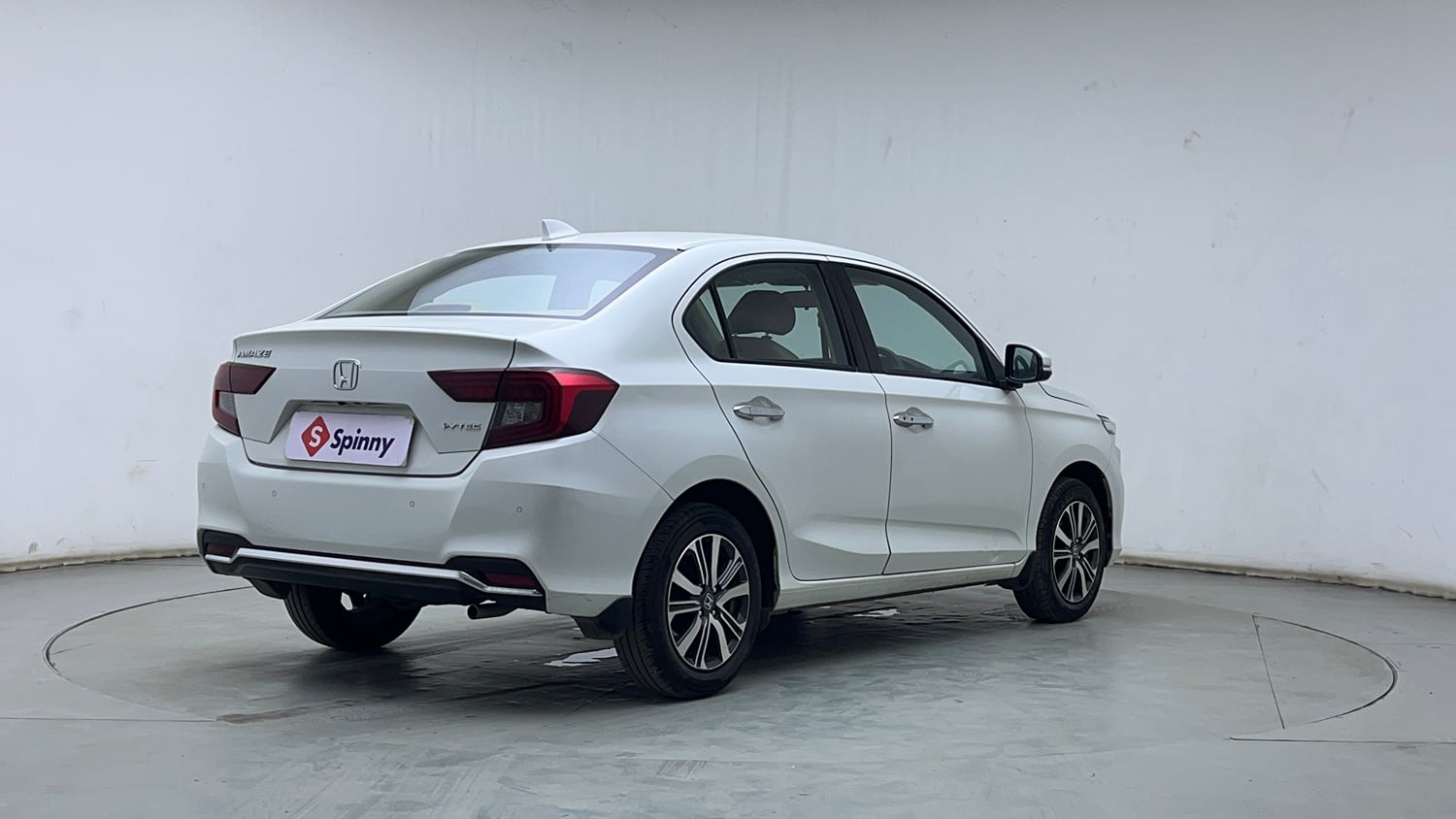 Used 2023 Honda Amaze VX 1.2 Petrol CVT Petrol Automatic exterior RIGHT REAR CORNER VIEW
