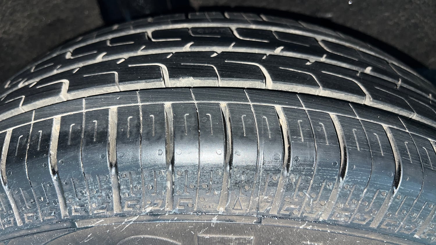 Used 2018 Maruti Suzuki Baleno Delta 1.2 AT Petrol Automatic tyres RIGHT REAR TYRE TREAD VIEW