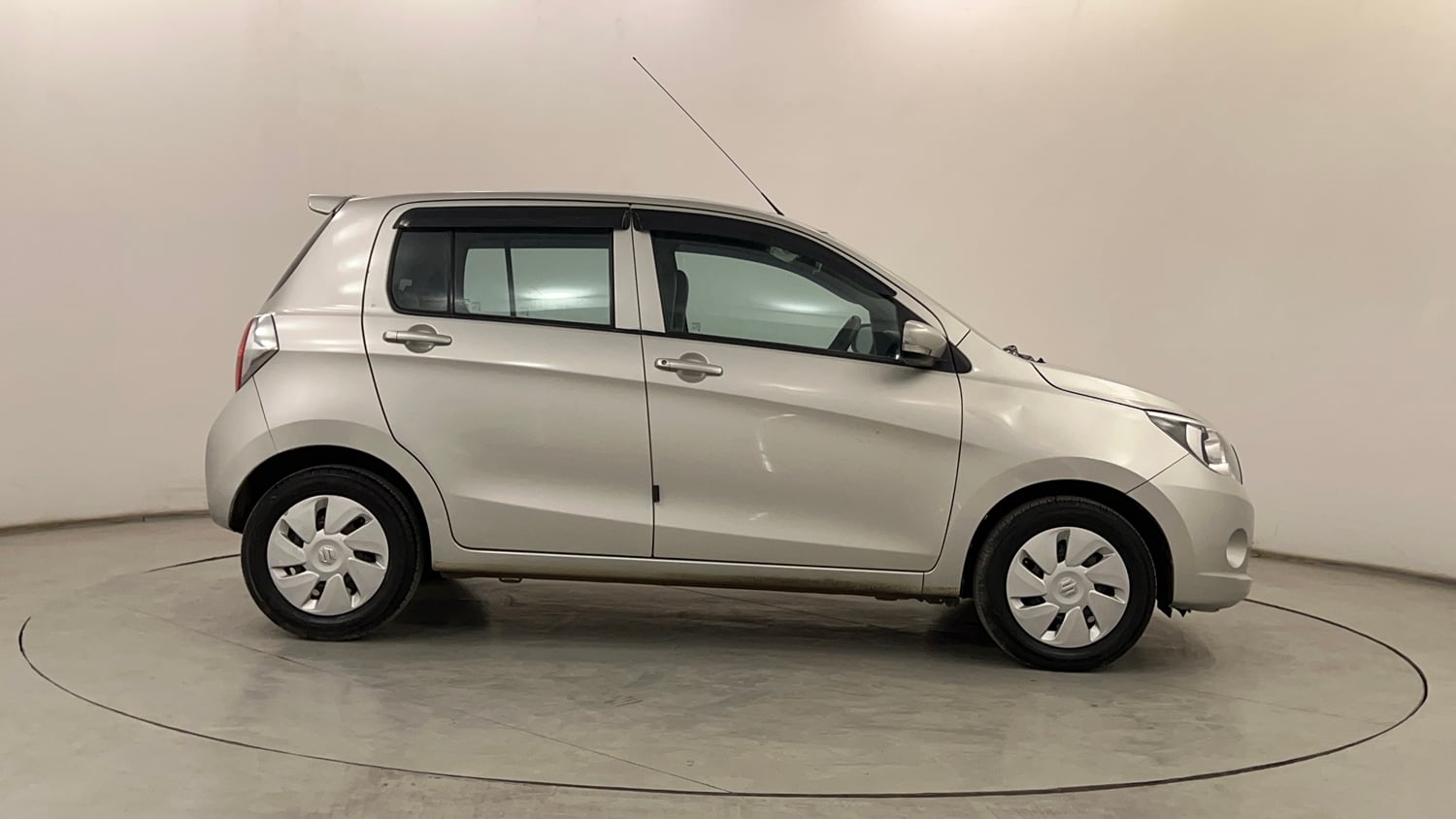 Used 2017 Maruti Suzuki Celerio ZXi AMT Petrol Automatic exterior RIGHT SIDE VIEW