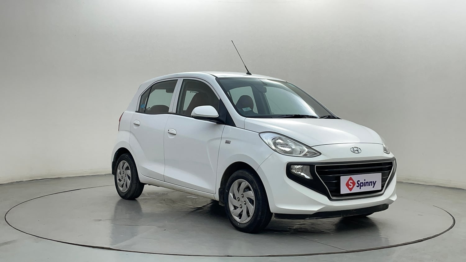 Used 2021 Hyundai Santro Sportz AMT Petrol Automatic exterior RIGHT FRONT CORNER VIEW