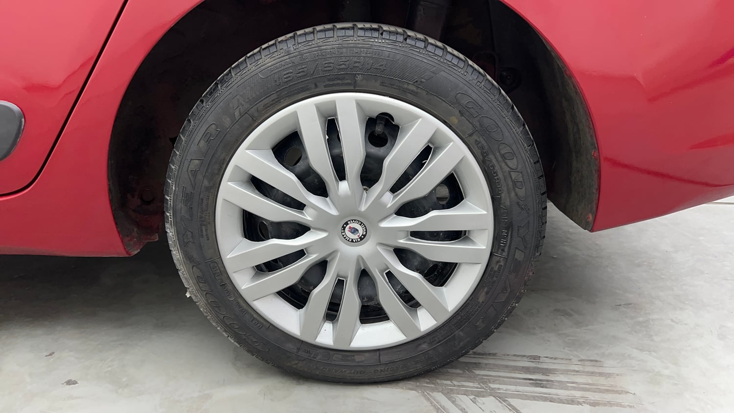 Used 2014 Hyundai Xcent SX 1.2 (O) Petrol Manual tyres LEFT REAR TYRE RIM VIEW