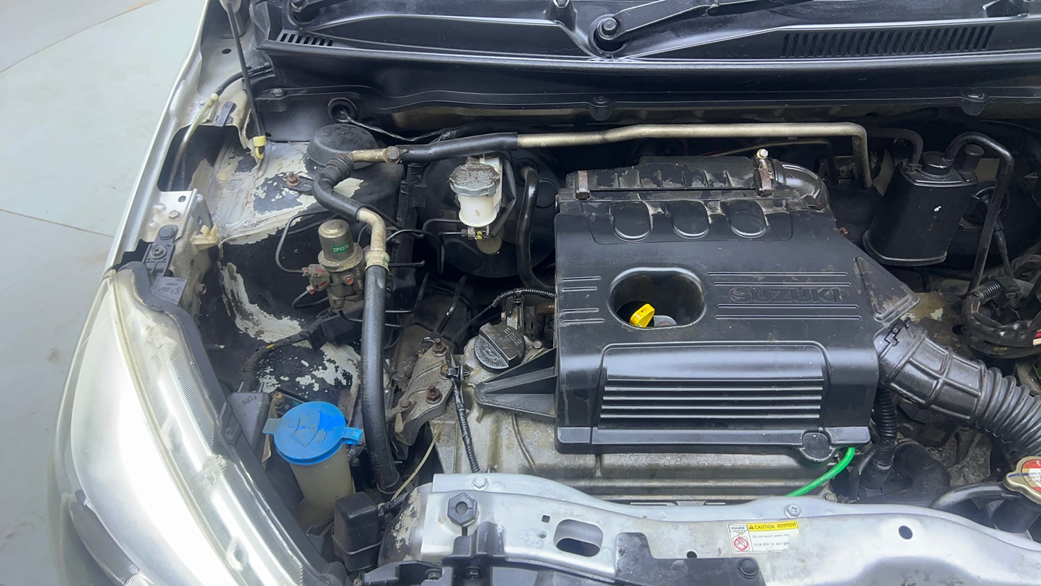 Used 2016 Maruti Suzuki Celerio ZXi AMT Petrol Automatic engine ENGINE RIGHT SIDE VIEW