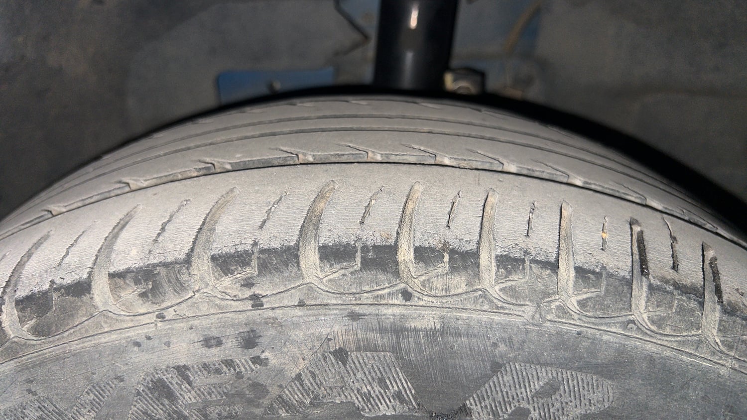 Used 2021 Ford EcoSport Titanium Plus 1.5L Ti-VCT AT Petrol Automatic tyres LEFT FRONT TYRE TREAD VIEW