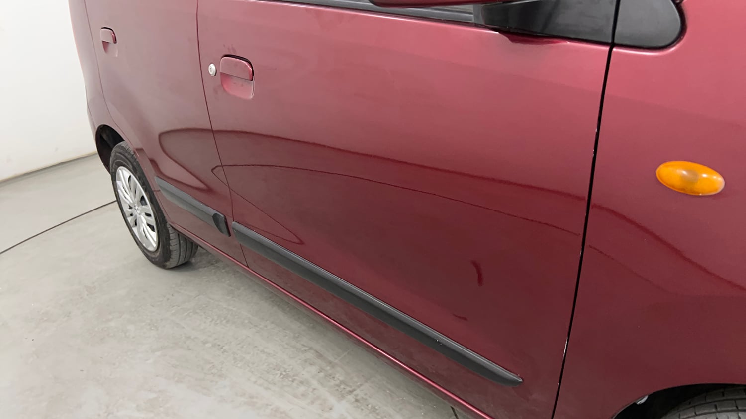 Used 2012 Maruti Suzuki Wagon R 1.0 VXi Petrol Manual dents MINOR SCRATCH