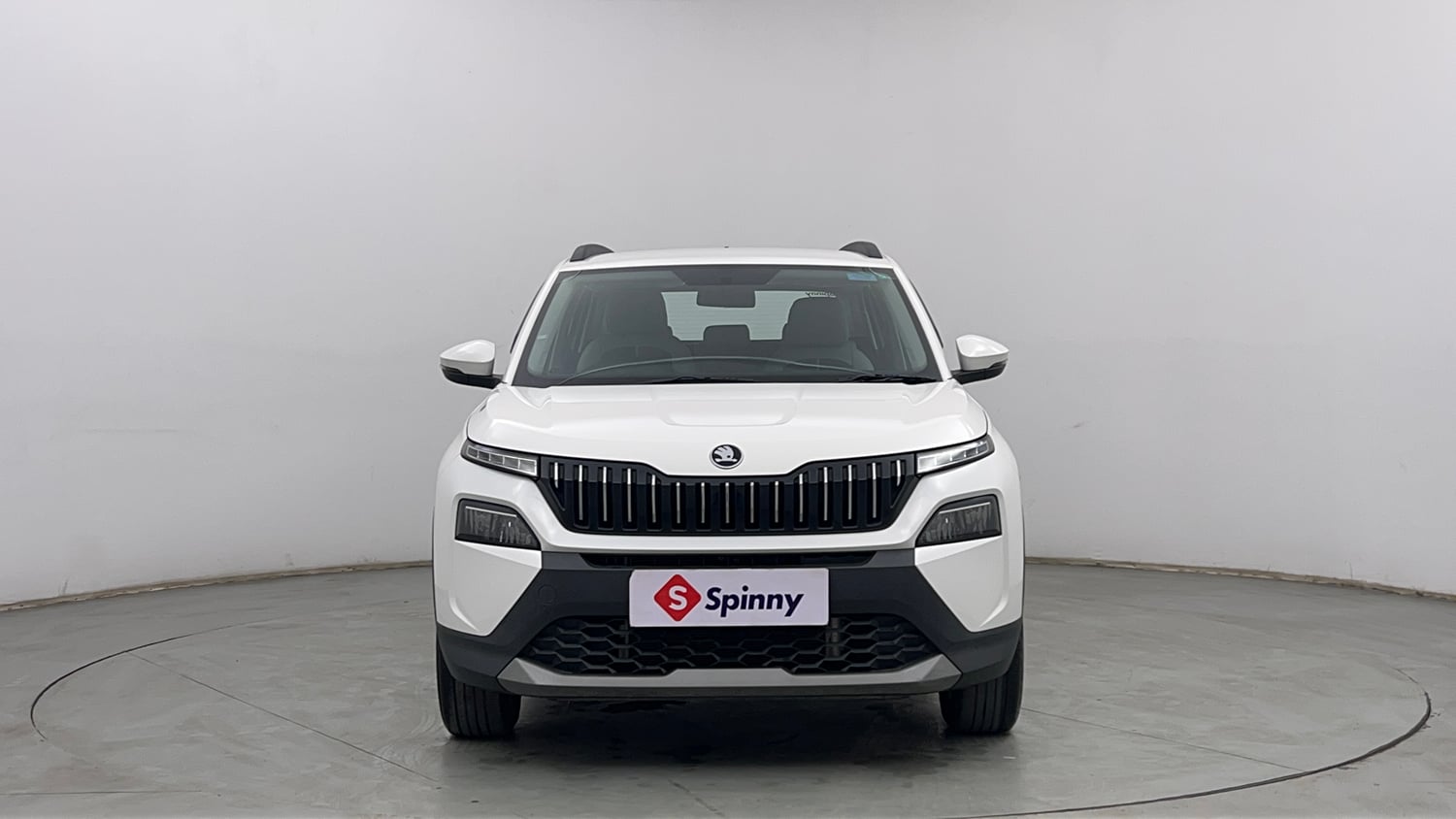 Used 2025 Skoda Kylaq Signature Plus AT Petrol Automatic exterior FRONT VIEW
