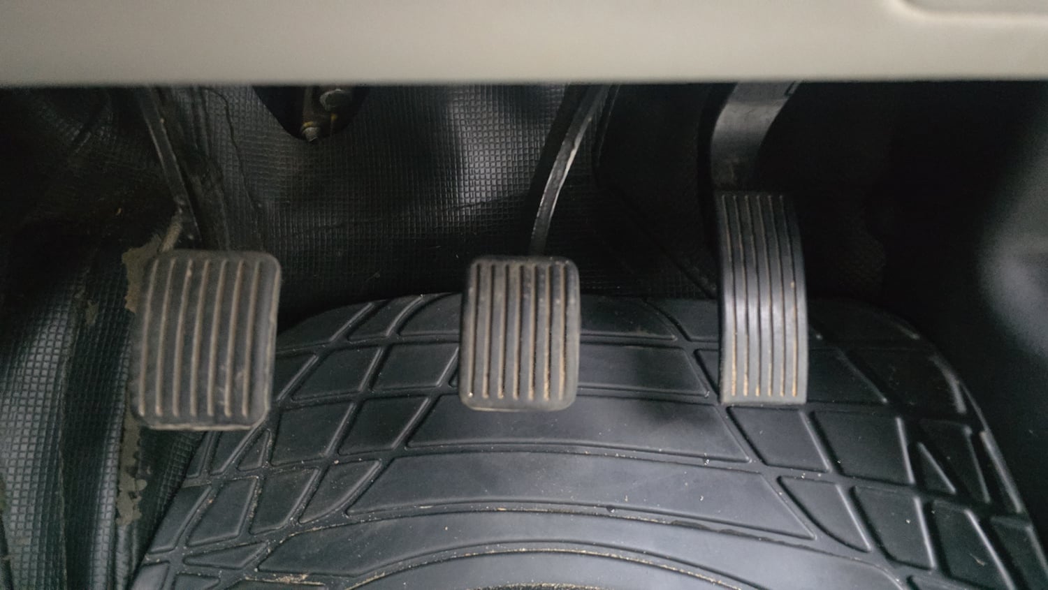 Used 2020 Hyundai Grand i10 Nios Sportz 1.2 Kappa VTVT Petrol Manual interior PEDALS VIEW