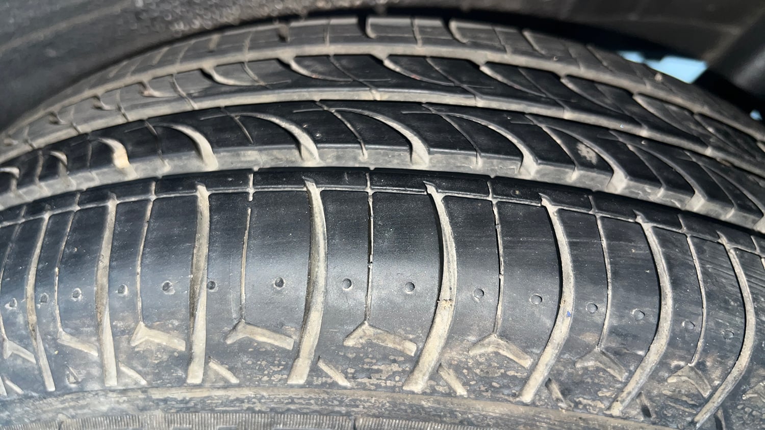 Used 2016 Maruti Suzuki Wagon R 1.0 VXI AMT Petrol Automatic tyres LEFT REAR TYRE TREAD VIEW
